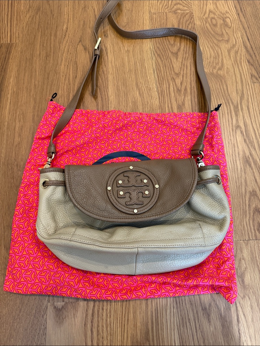 Tory Burch Crossbody purse